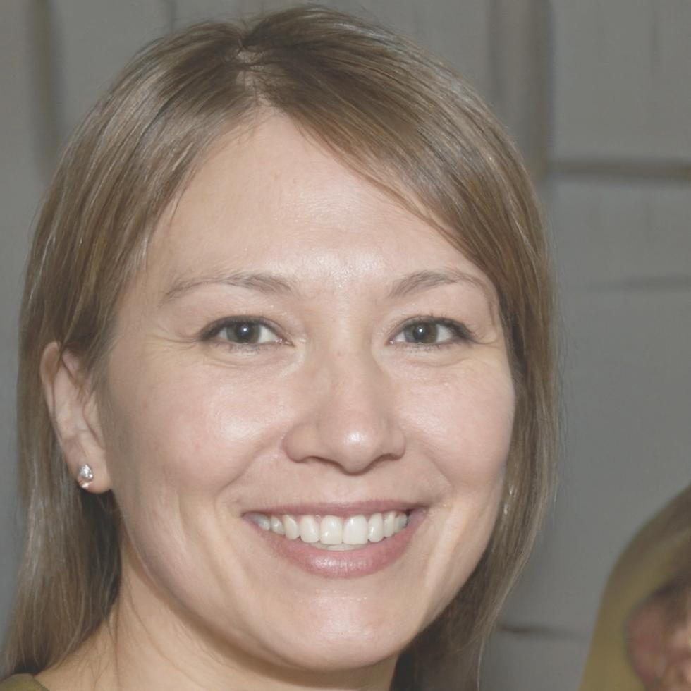 Carmen Ruiz, analista financiera certificada por Elivorent